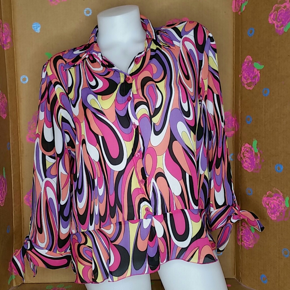 Sunny Leigh Groovy Multicolored Swirl Button M - image 2